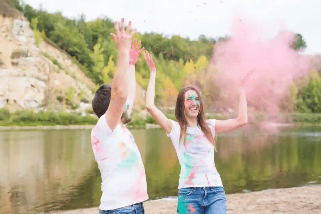 Gender reveal powder fight